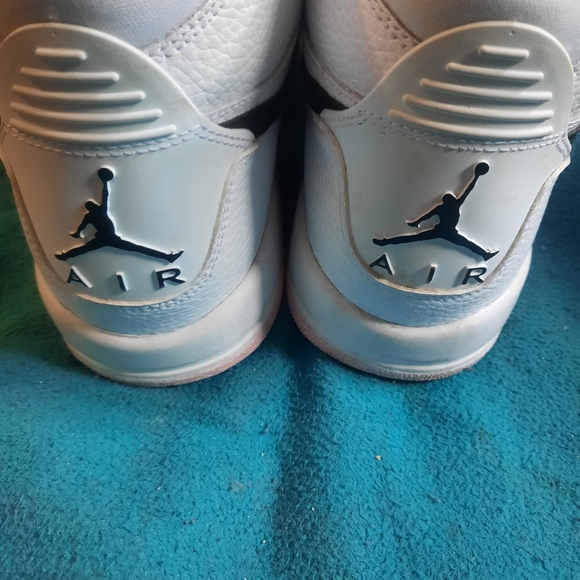 Nike Air Jodan Legacy - Picture 3 of 8